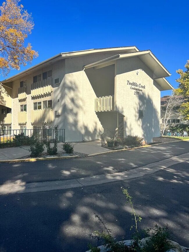 Primary Photo - 1 Bedroom Condo Available Now!