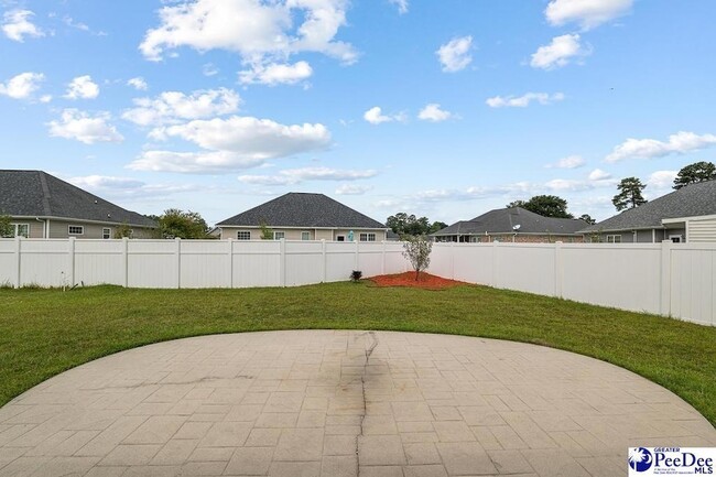 Building Photo - 1365 Millbank Dr