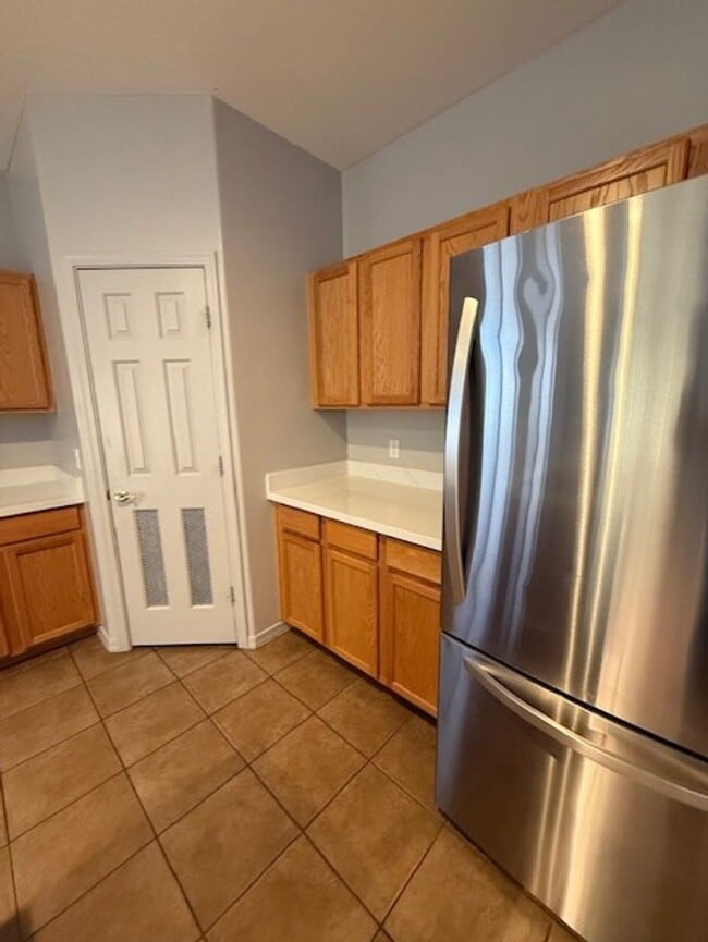 Building Photo - 1 Year rental only - 3-bedroom 2 bath Home...
