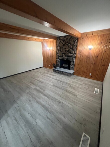 Building Photo - 3205 Crossbow Ln