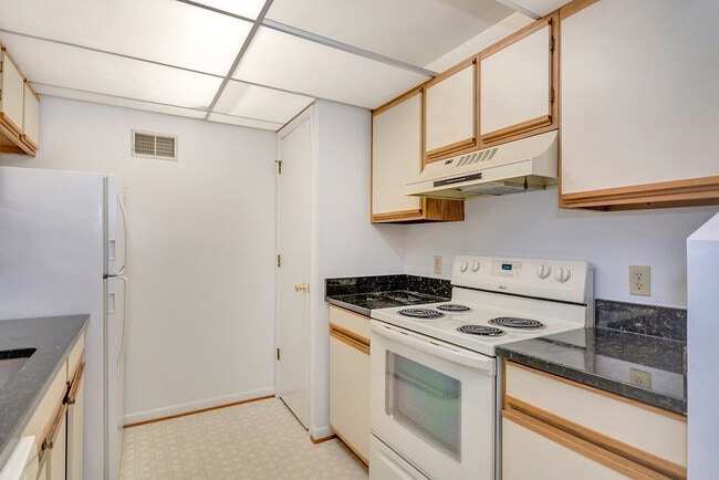 Building Photo - 112 Turtle Creek Rd