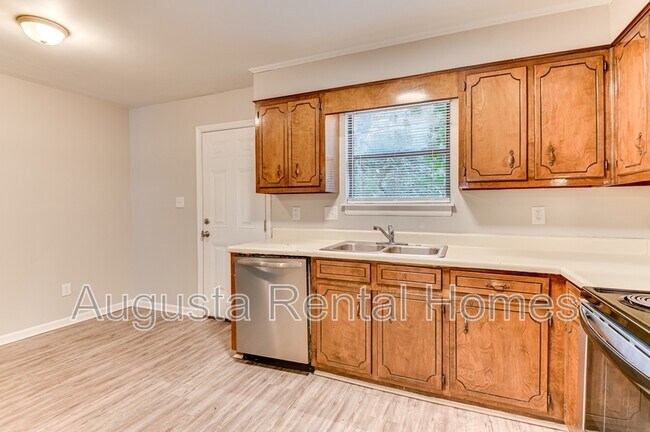 Building Photo - 157 Chalet North CT