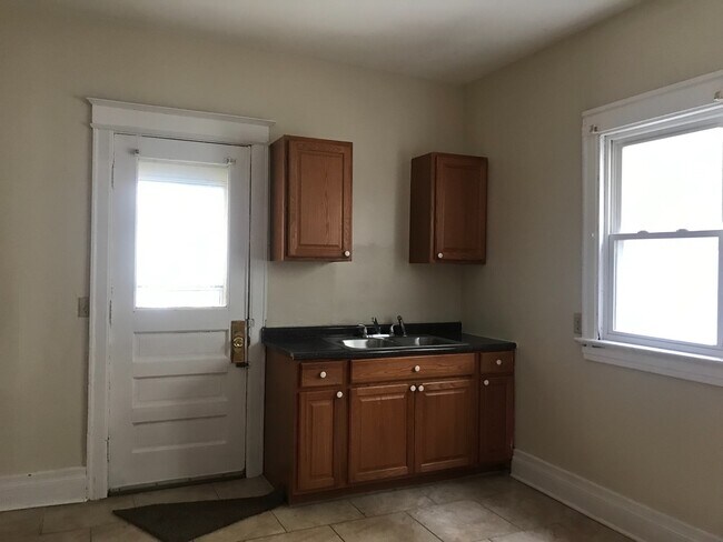 Building Photo - 38-42 Townsend St