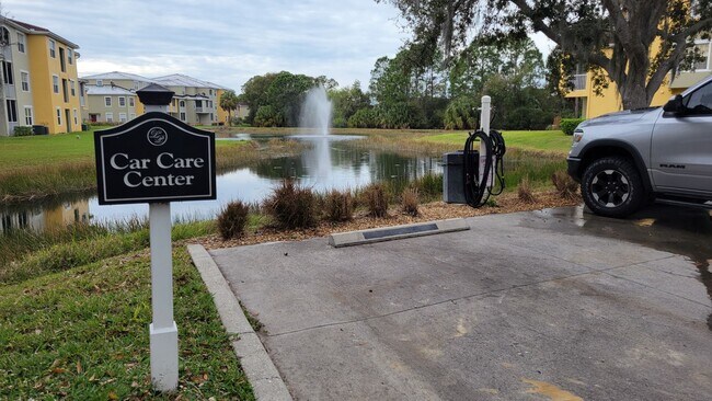 Building Photo - Annual turnkey furnished renovated GATED COMMUNITY**3 BEDROOM TOWNHOUSE