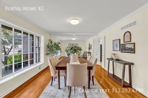 Building Photo - 6001 W 79th St