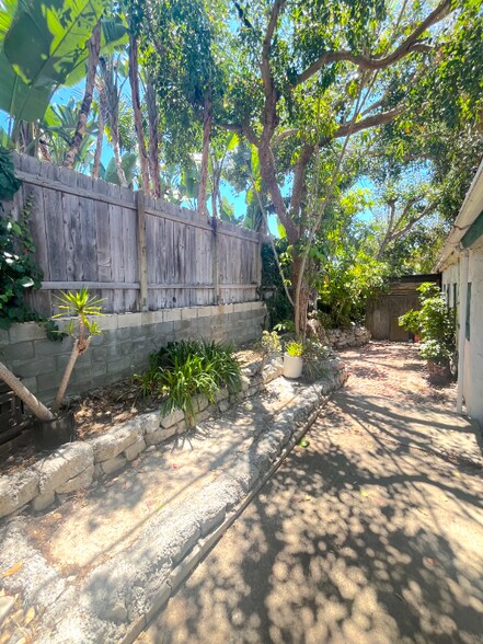 Building Photo - 33910 Orilla Rd