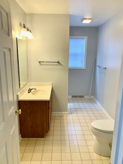 626 Eichelberger - Bath 1 - 626 Eichelberger St