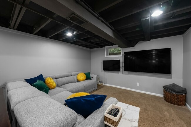 Building Photo - 7917 W 92nd Pl