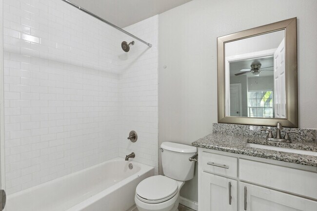 Building Photo - 4016 Winfield Ave