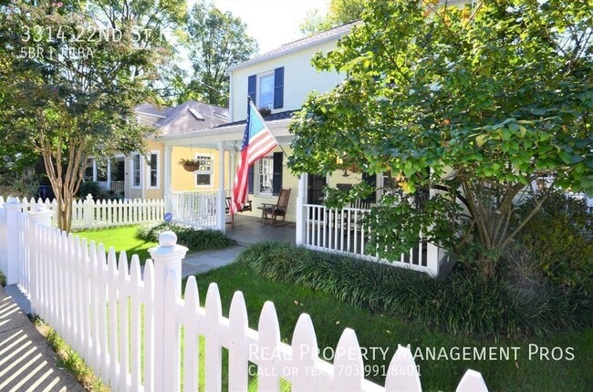 Building Photo - 3314 22nd St N