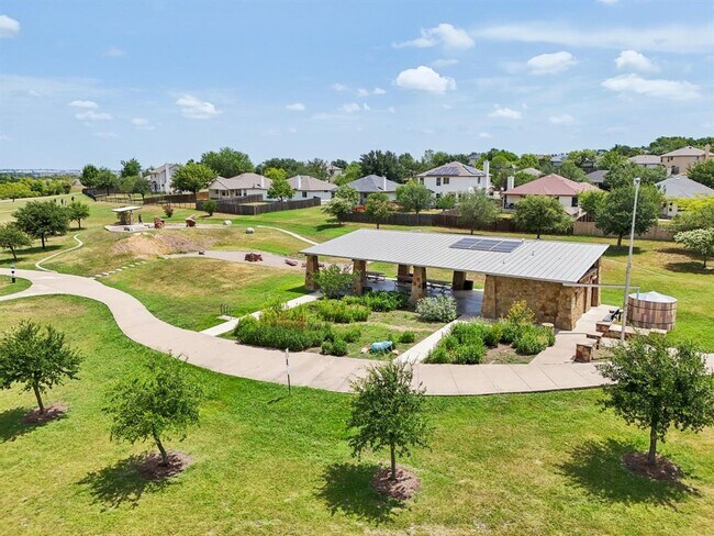 Building Photo - 111 Krause Spgs Dr