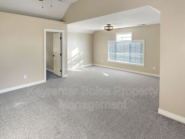Building Photo - 538 E Halpin Dr