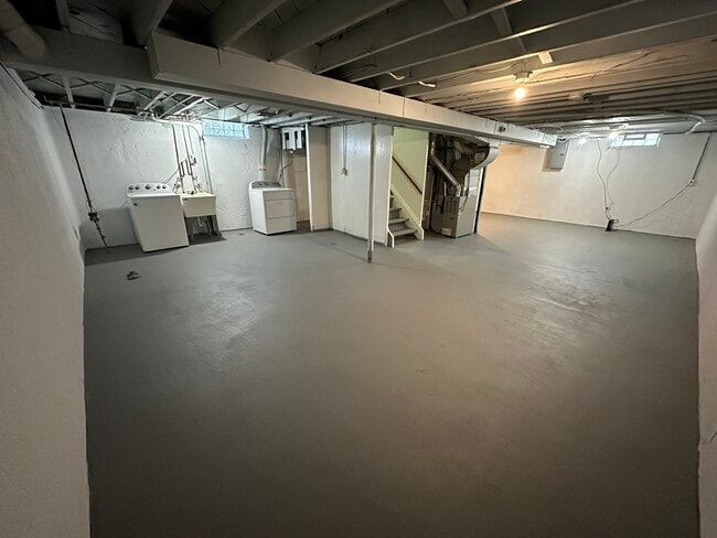 Building Photo - 19566 Webster St