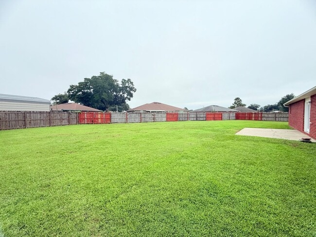Building Photo - Spacious 4 Bed/3 Bath - Pace Mill Creek