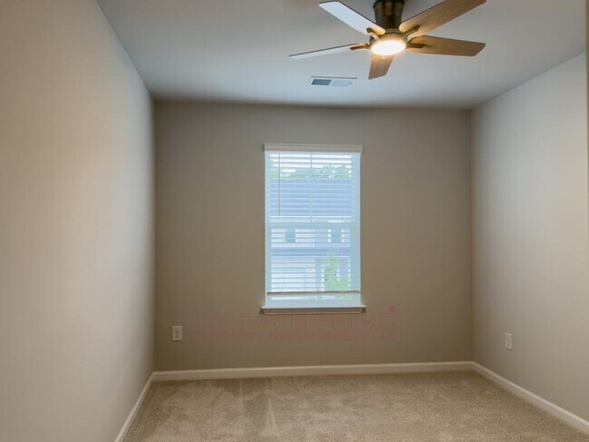 Building Photo - 168 Randwick Ln