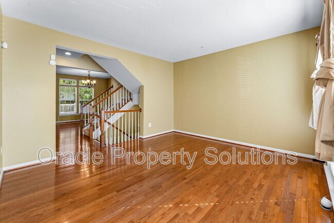 Building Photo - 7550 Maidenhead Dr
