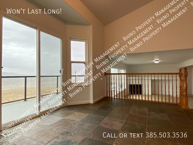 Building Photo - 3 Bed/3 Bath Duplex in Draper