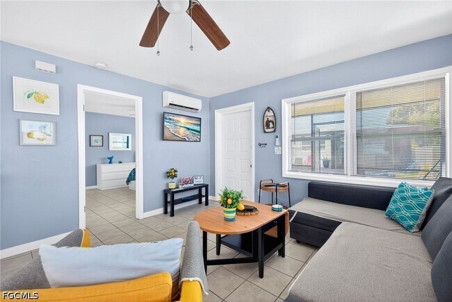 Building Photo - 4831 Tudor Dr