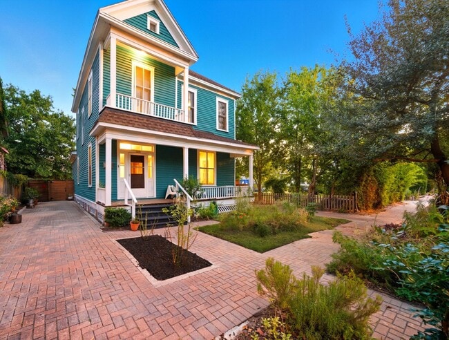 Building Photo - 1818 Decatur St