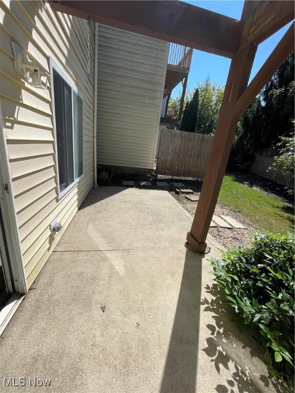 Building Photo - 22257 River Walk Rd