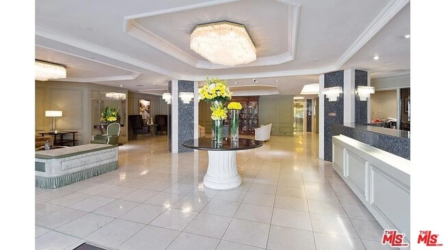 Building Photo - 10660 Wilshire Blvd