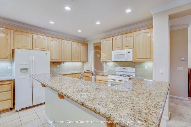 Building Photo - Desirable 4 bdrm 2 bth located in sought o...