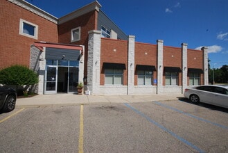 Building Photo - 1103 N Main St