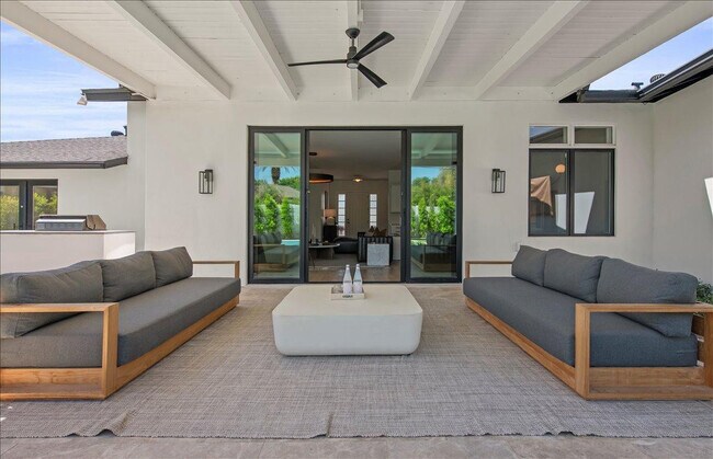 Building Photo - 3631 N 54th Ct