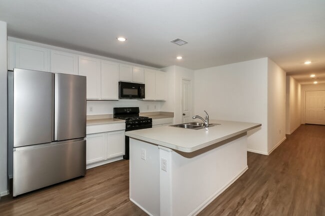 Building Photo - 3302 Aster Mdw Wy