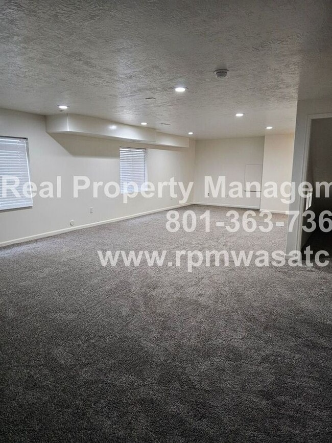 Building Photo - 4120 Juniper Hills Dr