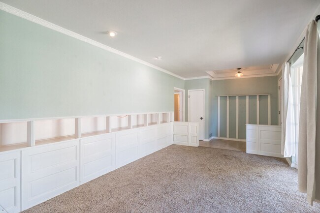 Building Photo - 3/2/2 READY TO RENT! Near ACU; ALL APPLIANCES PROVIDED