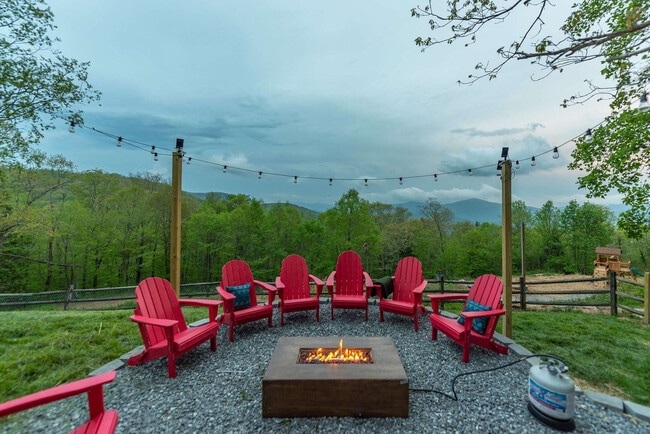 Building Photo - 36 Randall Dr