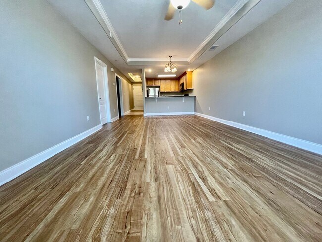 Building Photo - Newly renovated 2 Bed/2 Bath condo in heart of Destin