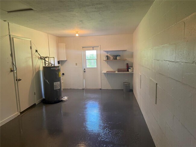 Building Photo - 3412 Spainwood Dr