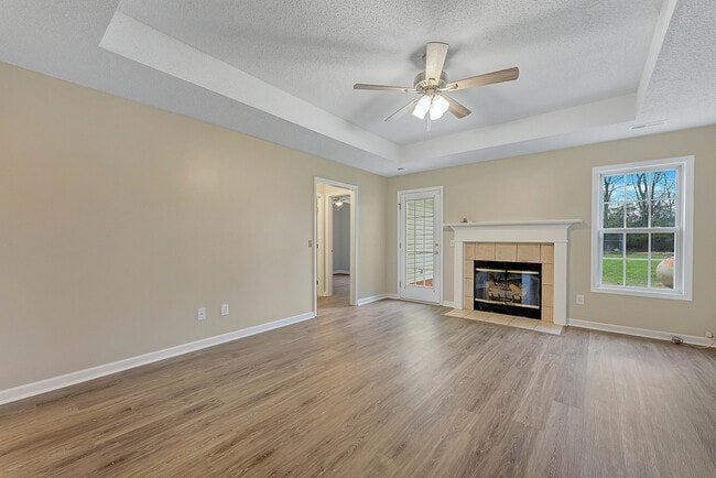 Building Photo - 334 Earnhardt Dr