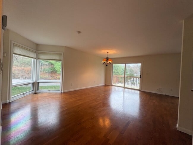 Building Photo - 1 Spring Pond Dr