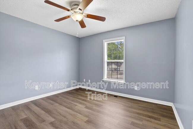 Building Photo - 1608 Mcpherson St