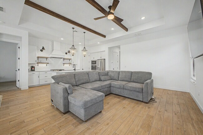 Building Photo - 4412 N 203rd Dr