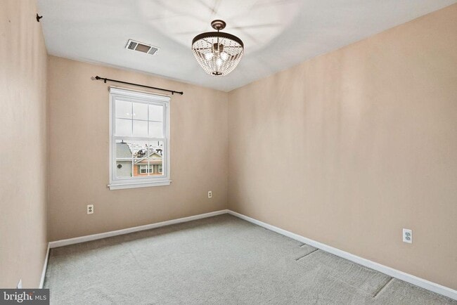 Building Photo - 43515 Blacksmith Square