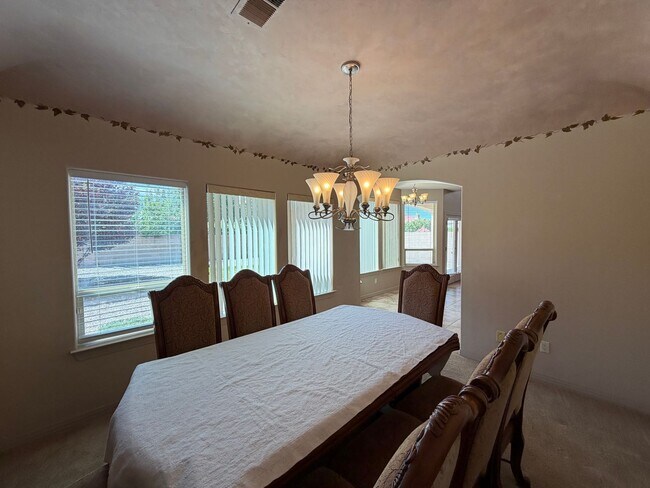 Building Photo - 4 Bedroom Home Plus Office Available Near Eubank Blvd NE & Paseo Del Norte!