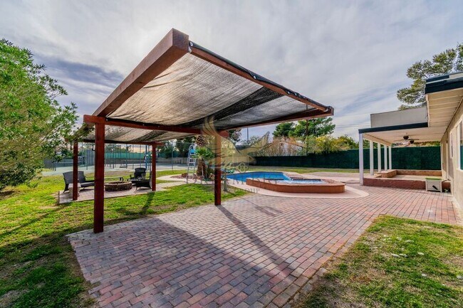 Building Photo - 6845 Coley Ave