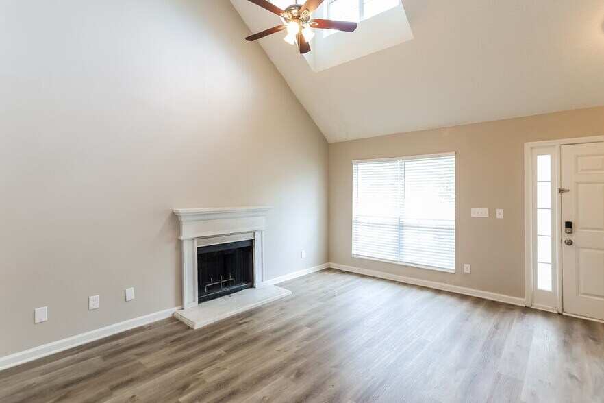 Building Photo - 4509 Ravenwood Pl