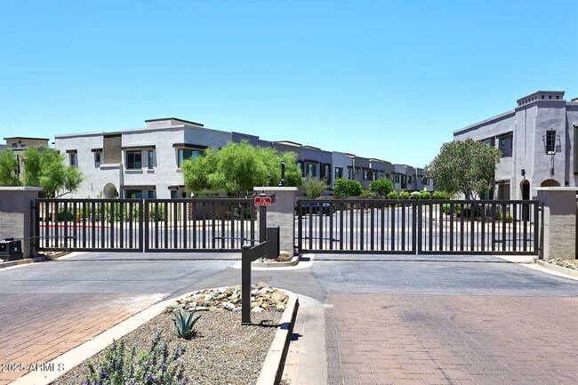 Building Photo - 7338 E Casitas Del Rio Dr