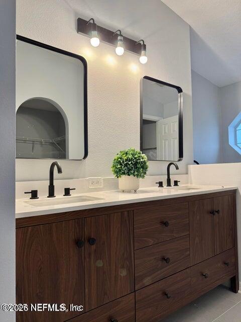 Building Photo - 185 King Arthur Ct