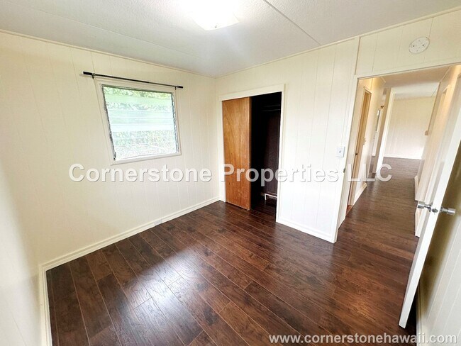 Building Photo - 528 Oneawa St