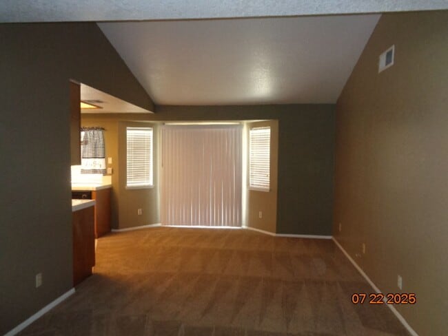 Building Photo - Cute single story home on cul-de-sac stree...