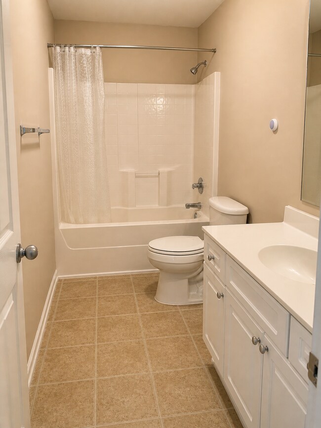 Building Photo - 442 Forest Lakes Dr