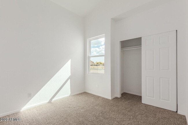 Building Photo - 8335 W Pineveta Dr