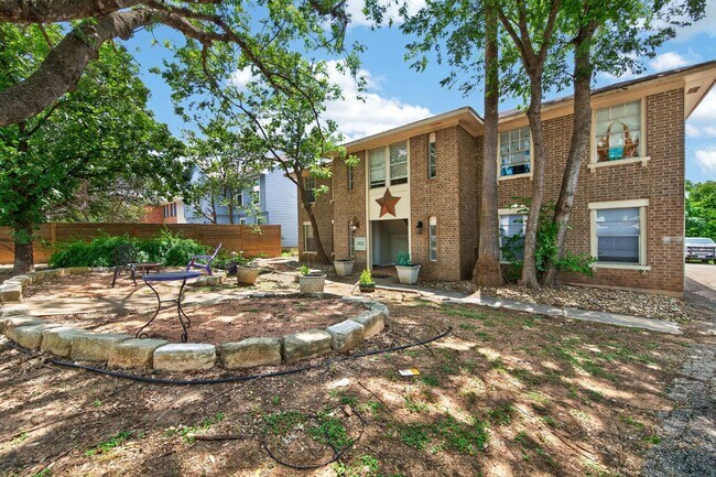 Building Photo - 3425 Willowrun Dr