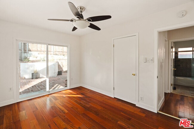 Building Photo - 1231 Montecito Dr